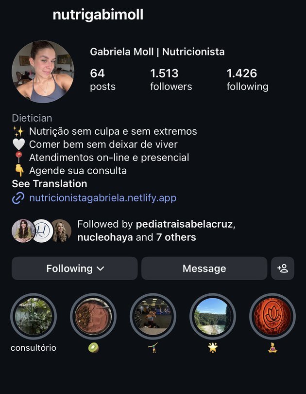 Perfil de profissional de saúde no Instagram